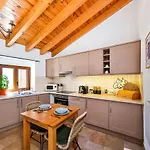 Flh Lagos Cozy House